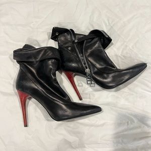 Donald J Pliner Black Boots